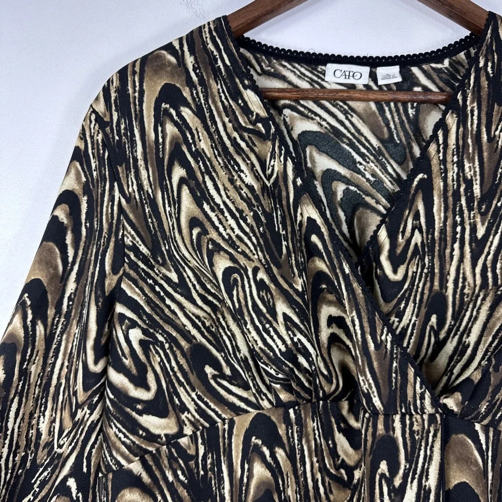 Y2K Blouse‎ Top Shirt Womens XL Brown Black Spiral V-Neck Silky Abstract Gothic - Picture 3 of 11